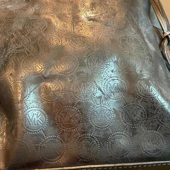 Michael Kors MK Shimmering Silver Tote - Picture 9 of 13